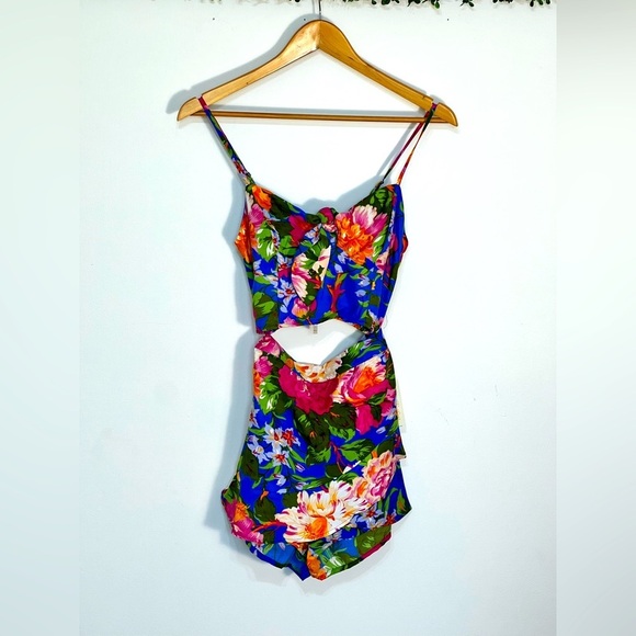 B.O.G Collective Lottie & Holly Floral Romper Vacation XS NWT - Picture 1 of 11